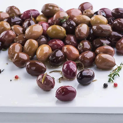 Autentiche Olive Verdi Turche di Bodrum Oliate E GRATTATE 1 kg.