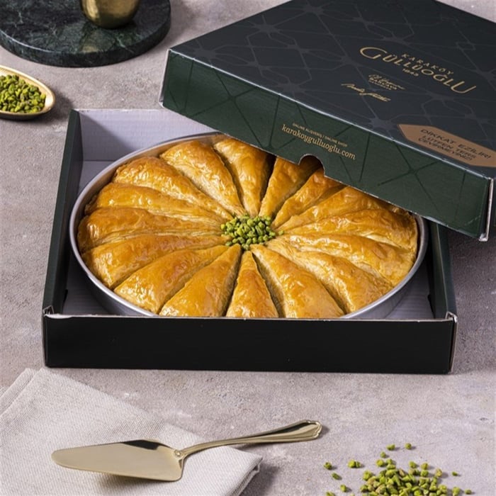 Karottenscheiben-Baklava mit Pistazie 2 kg - Große Schalenpackung