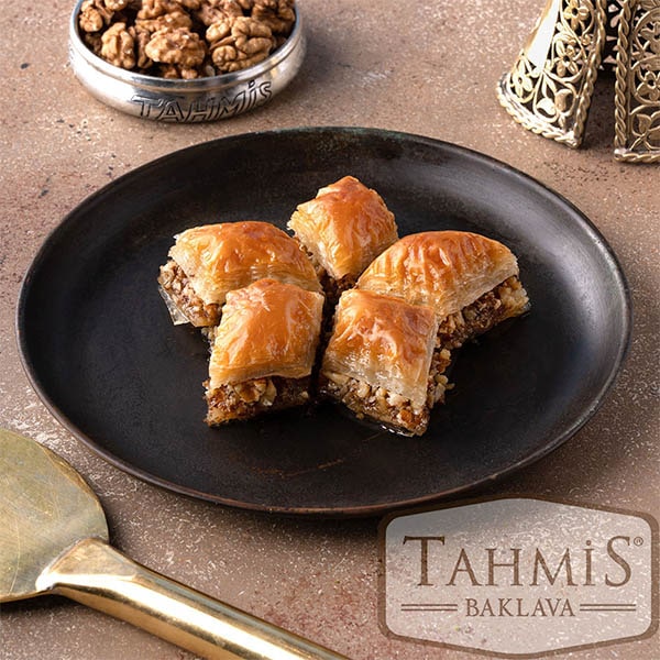 Traditionell turkisk valnötsbaklava 2 kg.