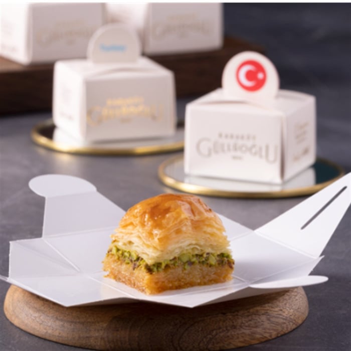 Pistasch Baklava Presentask med halvmåne- och stjärndesign 10 delar