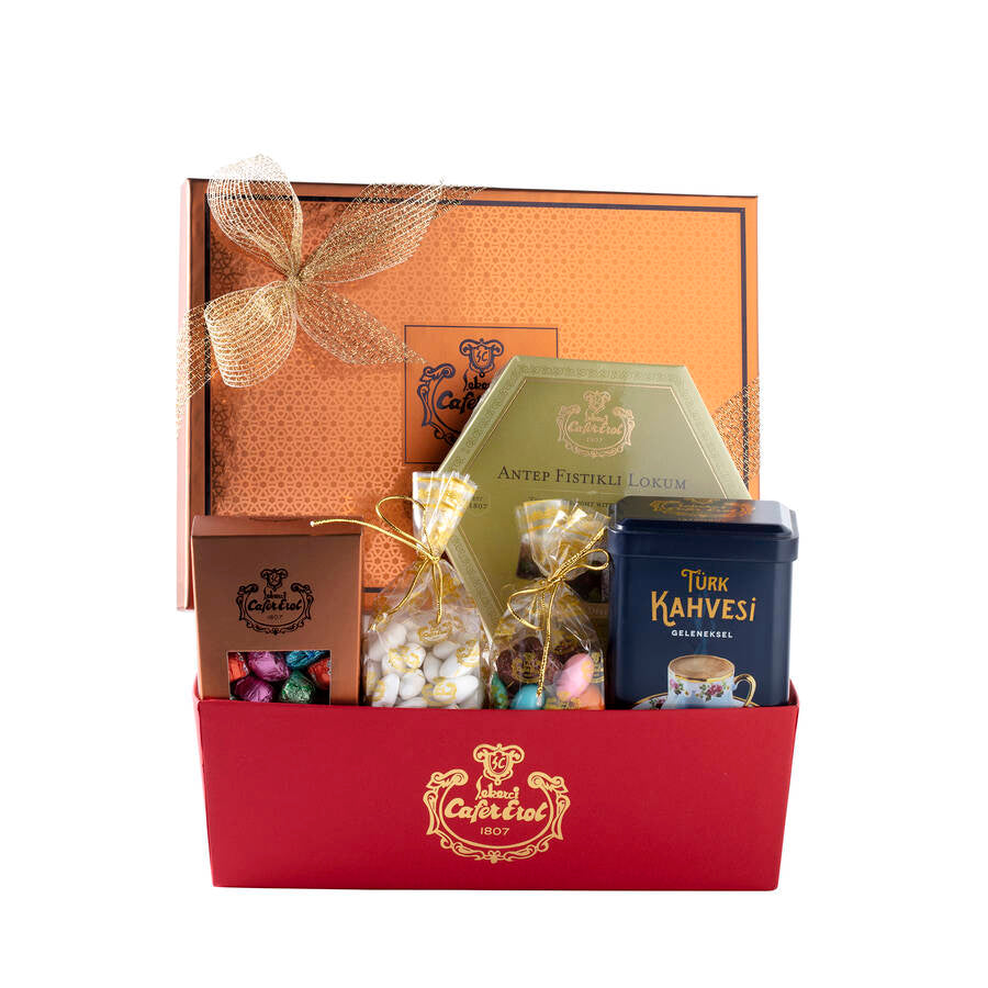 Exquisite Gourmet Selection for Every Occasion in Luxurious Berceste Gift Basket