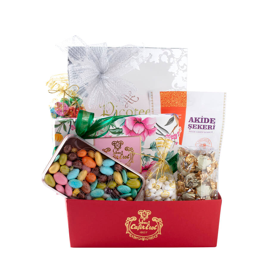 Exquisita Selección Gourmet Para Cada Ocasión En La Cesta De Regalo Maaile