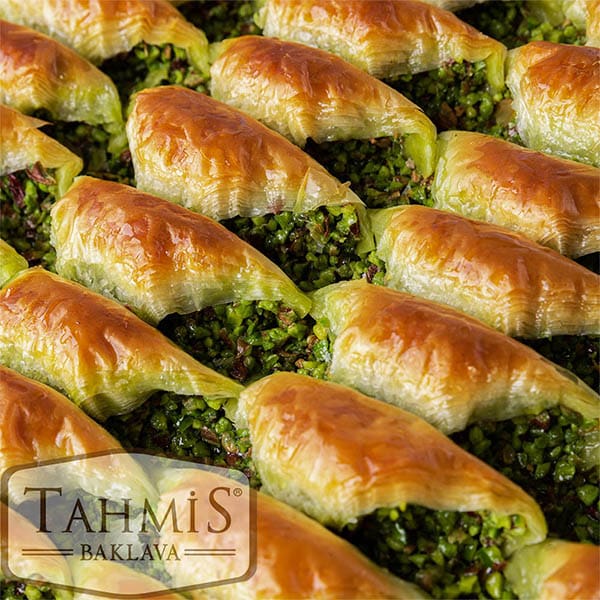Vegyes baklava ajándéktálca 2,2 kg.