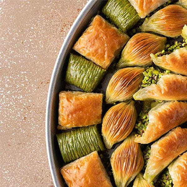 Assorted Special Mixed Tray Baklava 2.2 Kg. — close-up