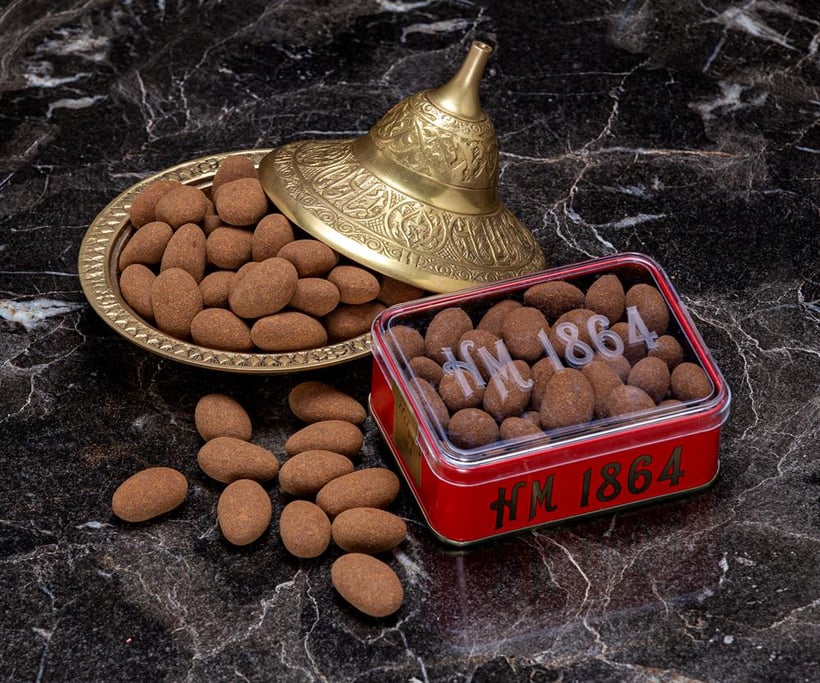 Cinnamon Almond Chocolate Dragee - Small Metal Box