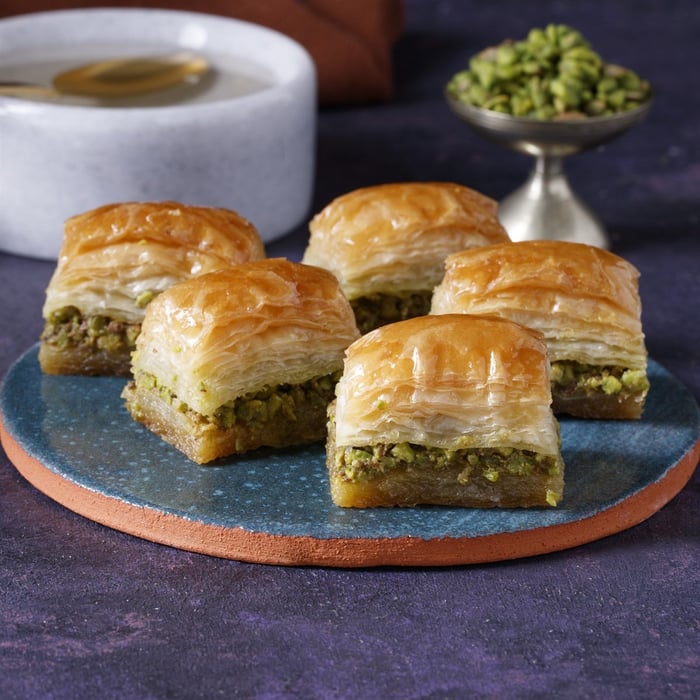 Baklava Léger À La Pistache DE Fabrication Artisanale Turque 1 Kg.