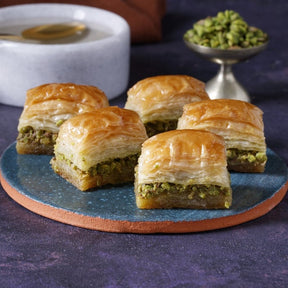Handcrafted Turkish Light Pistachio Baklava 1 Kg.
