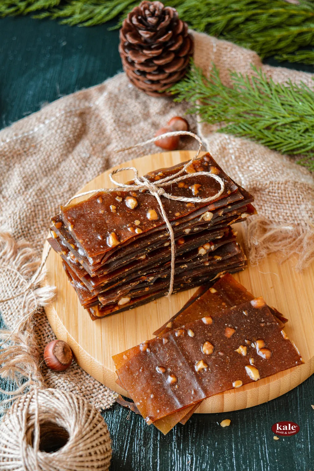 Premium Hasselnöt Mullbär Frukt Läder Handgjord Pestil 1 Kg.