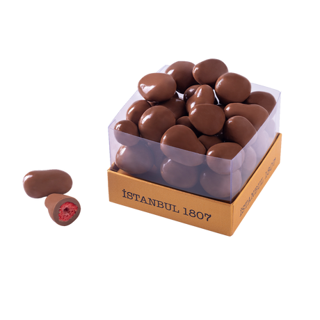 Dried Strawberry Chocolate Dragee - Istanbul Box 230g