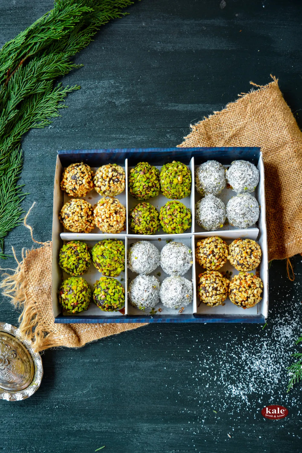 Choko Pestil Assortment - Presentförpackning med blandade smaker 1 kg.