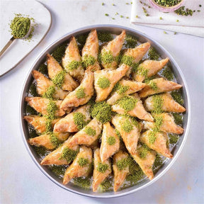 Handcrafted Pistachio Şöbiyet in Special Tray 1.2 Kg.