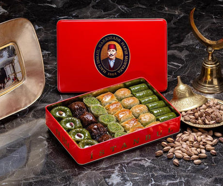 Gourmet Premium Pistachio Mixed Baklava - Medium Box