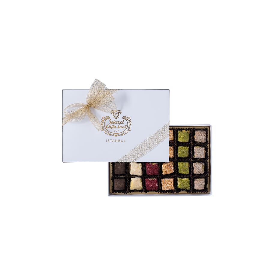 Vegyes exkluzív snackek Turkish Delight fehér vékony dobozban
