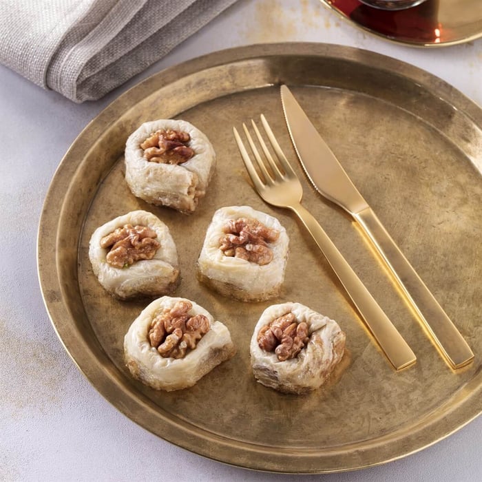 Baklava rullad med valnöt 1 kg.