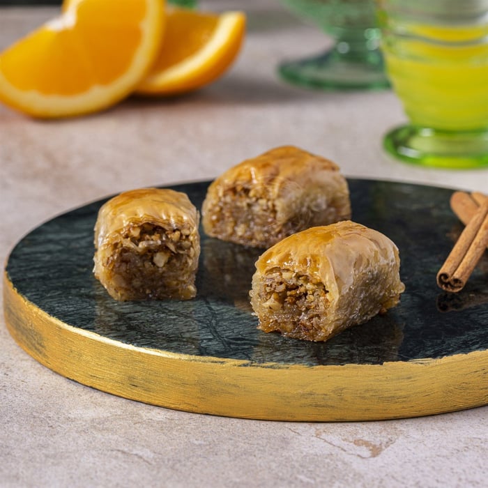 Vinterbaklava med valnötter 1 Kg.