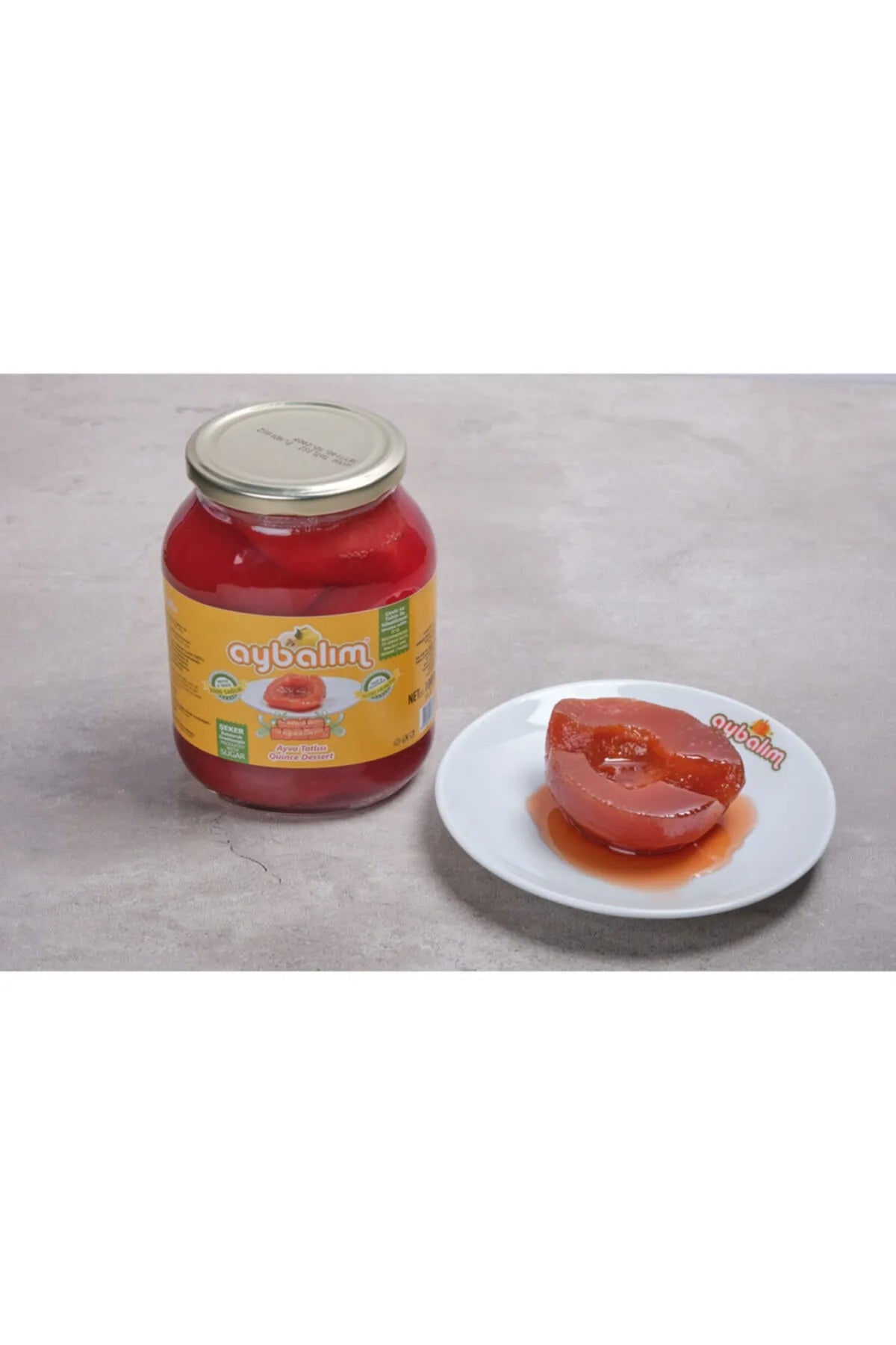 Deser z pigwy 1 kg.